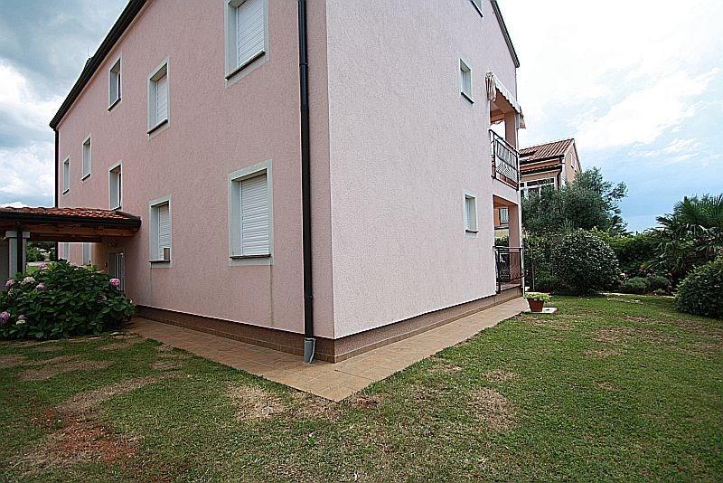 Apartment Bilic With Balcony 포레치 외부 사진